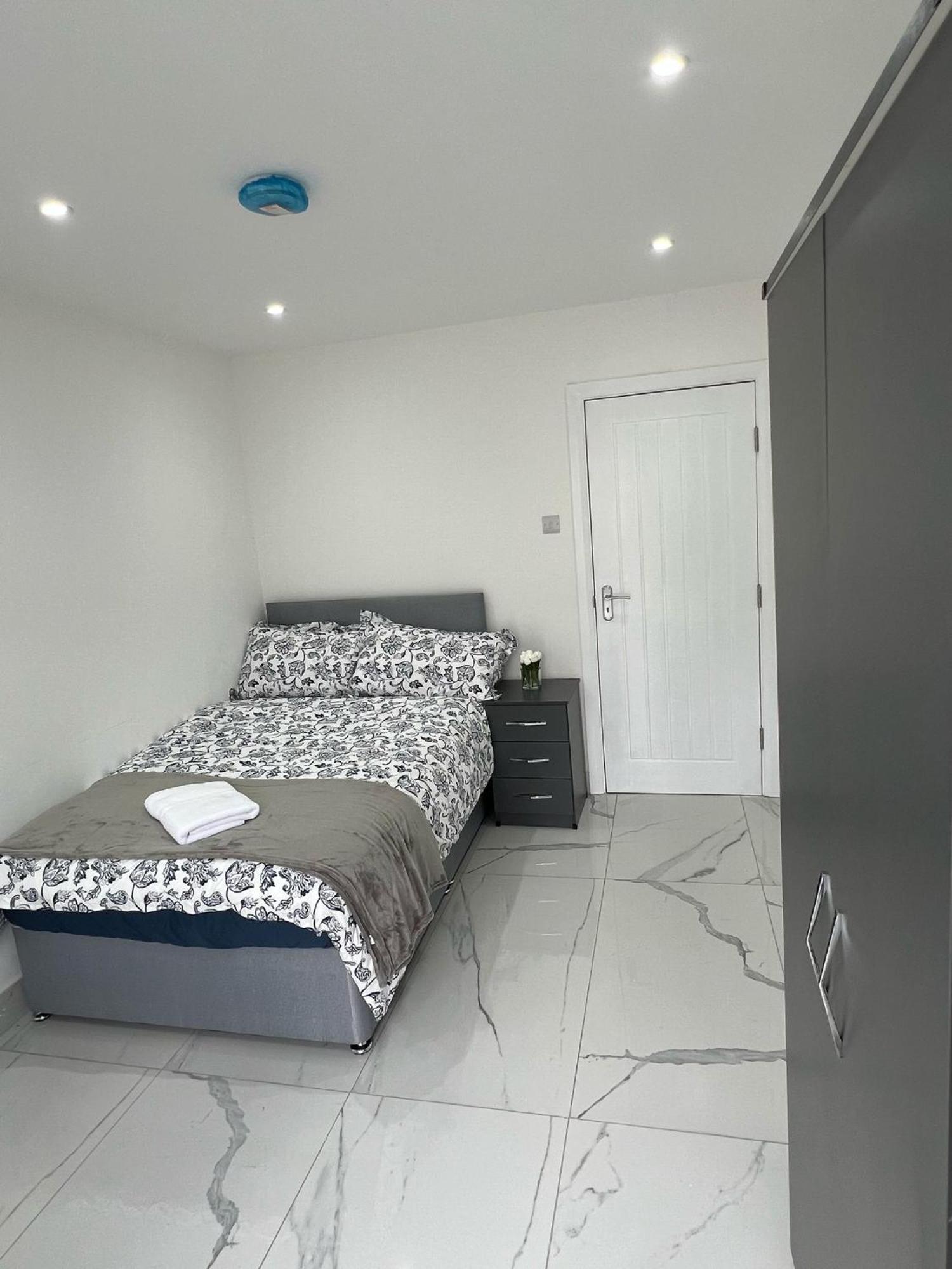 93 New Road Homestay